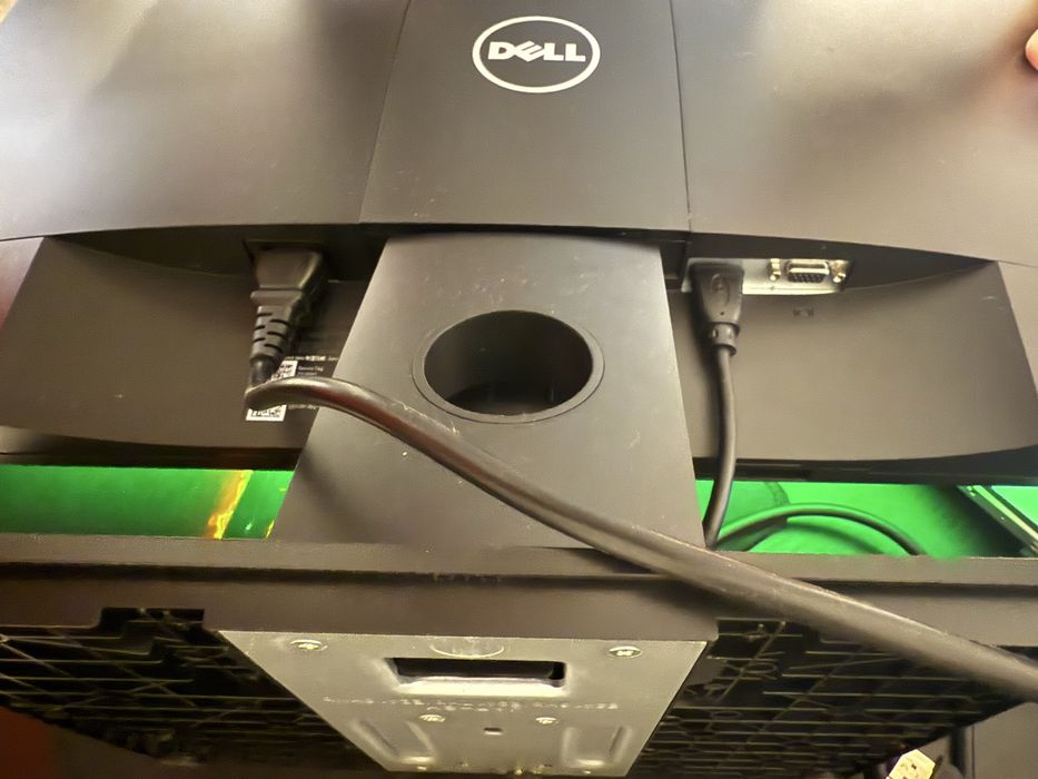 Monitor DELL negru