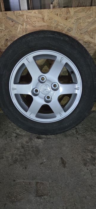 MITSUBISHI Джанти със летни гуми  195/60/15 6J ET46 4×115 ЦО64