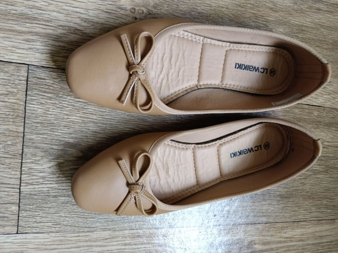 Продам женские балетки