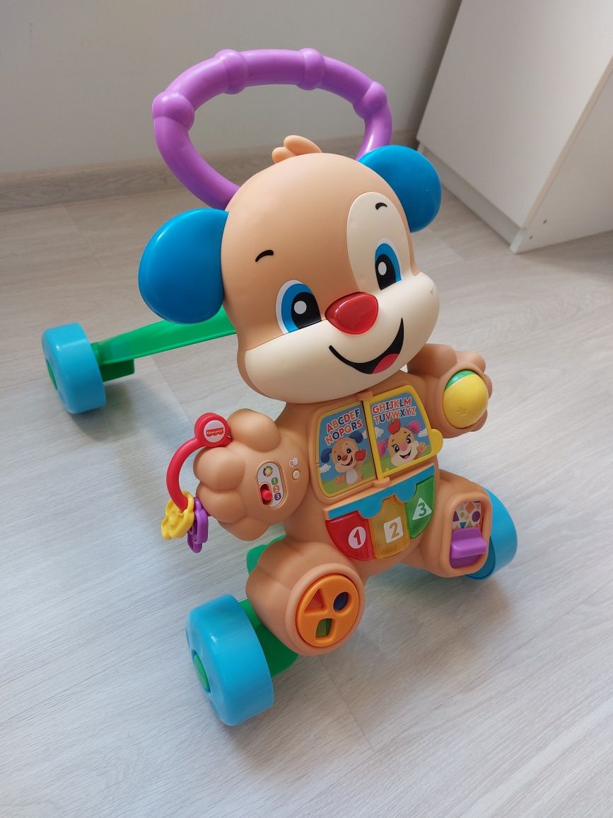 Продавам проходима Fisher price