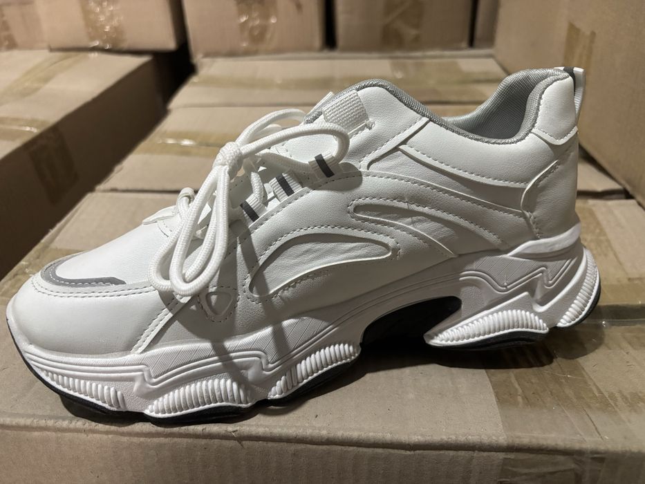 Optom krosovka sotiladi