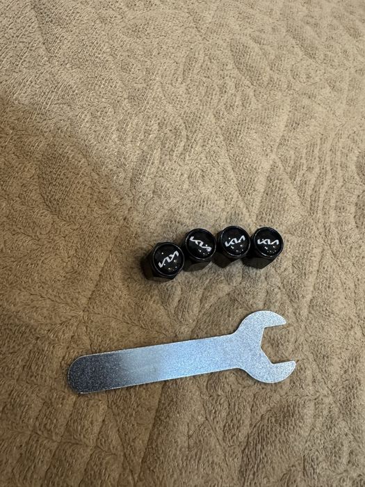 Металический нипель KIA