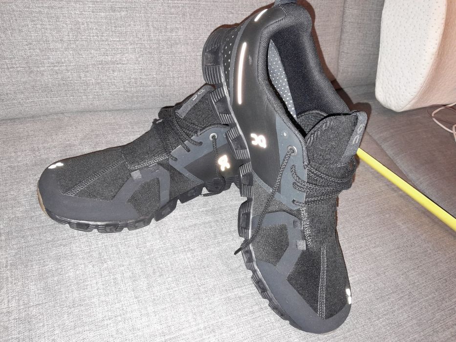 On cloud-pantof sport Swiss 40