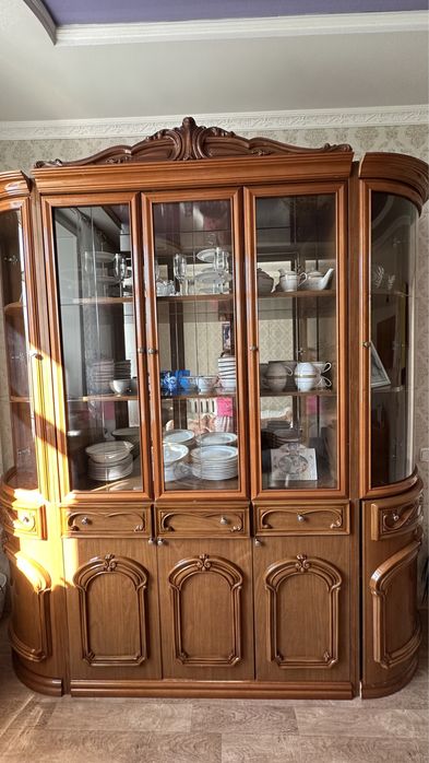 Шкаф для посуды