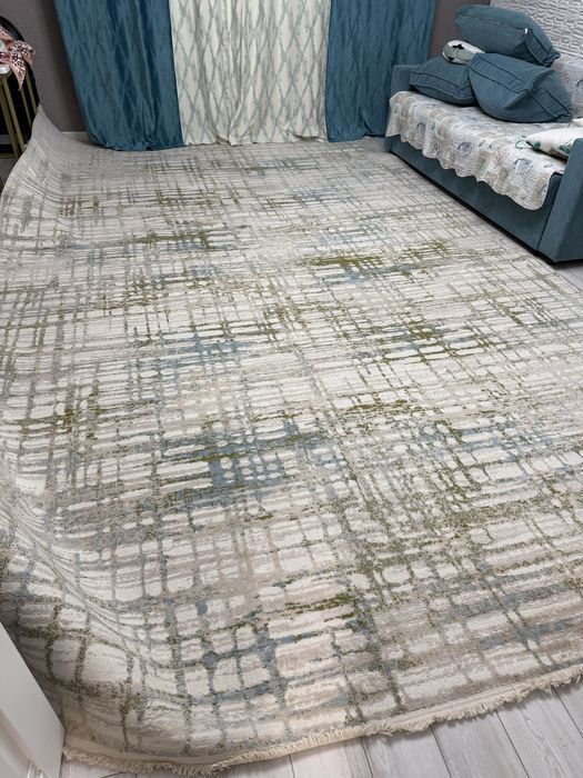 Продам ковер хорошего качества