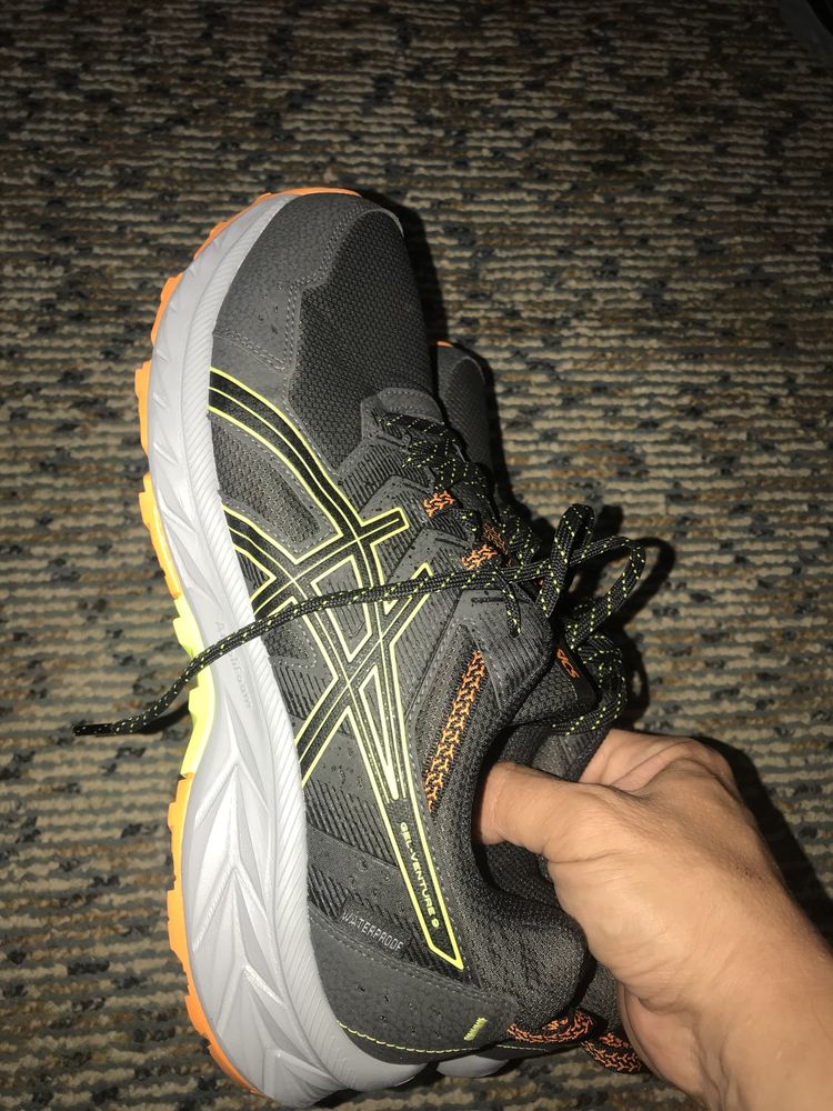 ASICS номер 45 дължина на стелките 28см
