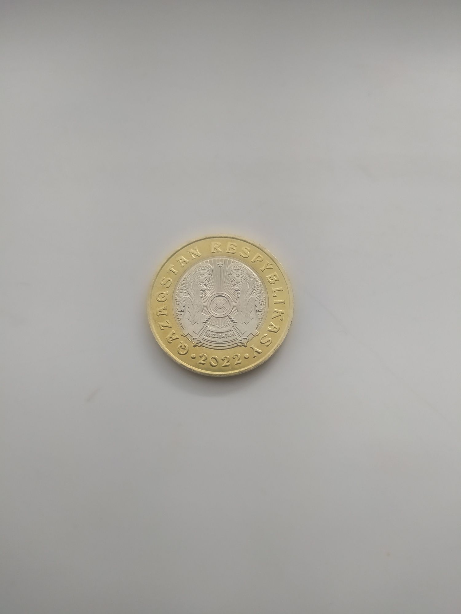 Редкая монет 100 тенге