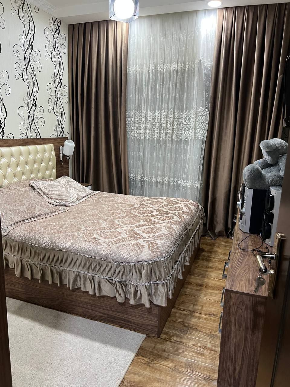 Срочно продаётся 4 комнатная квартира в городе Чирчике