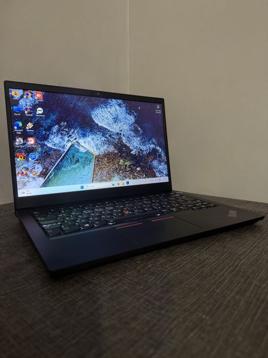 Lenovo Thinkpad E14 Gen 2, i5-1135G7, 8GB