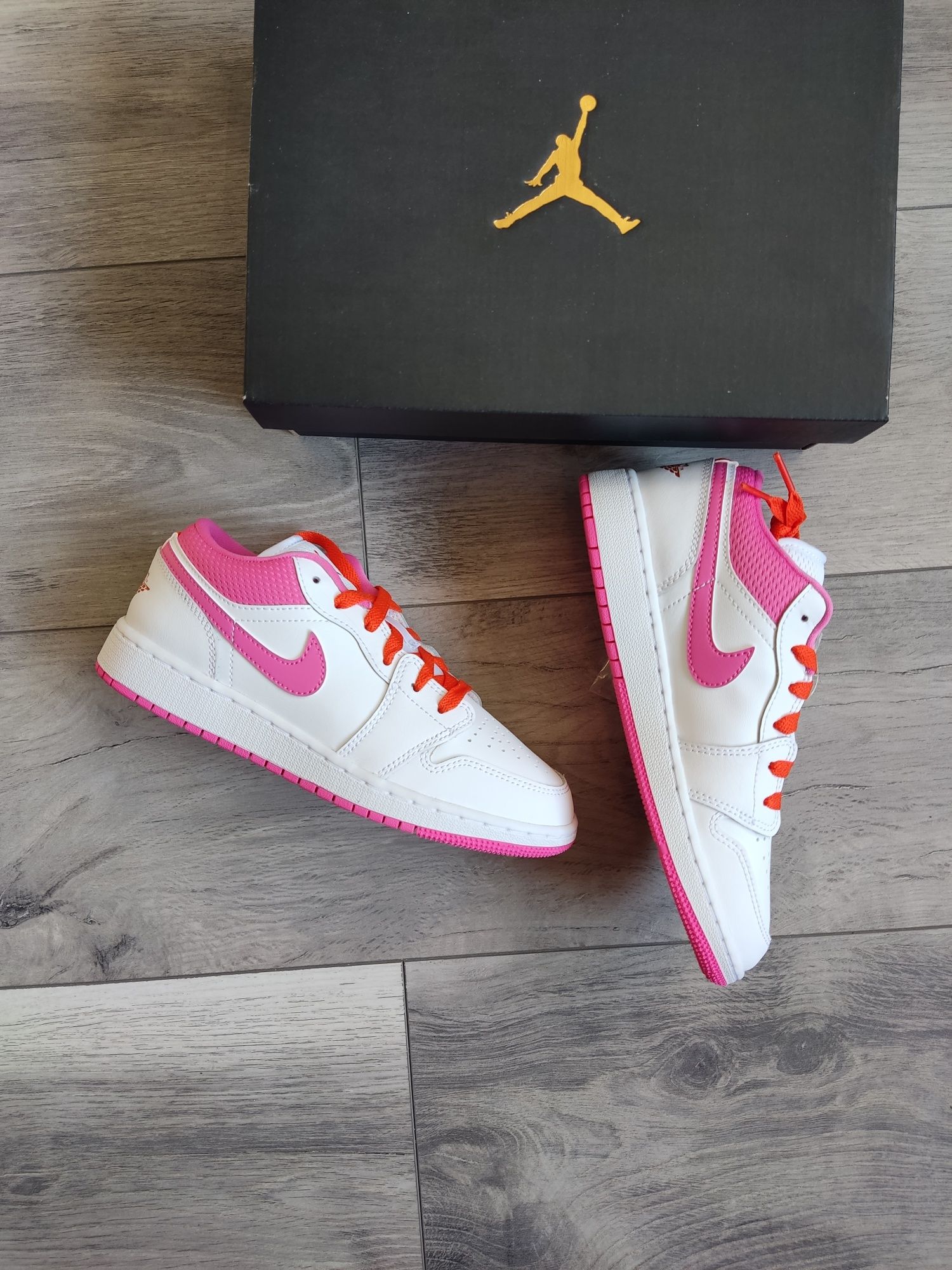 Air Jordan 1 Low