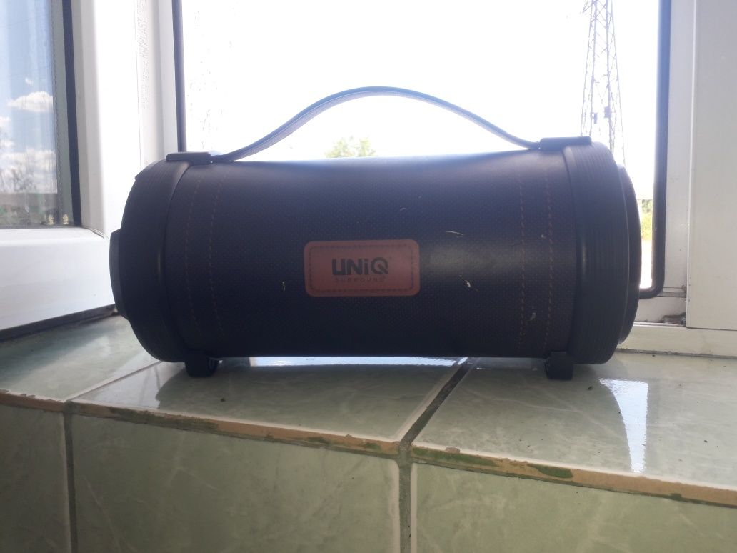 Boxa portabila Uniq Surround USB/AUX sunet placut