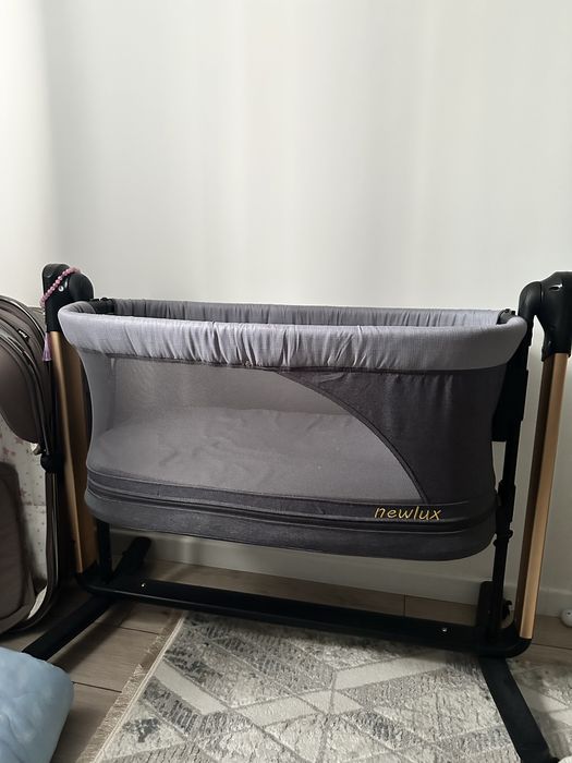 Продам пристовную кровать(маятник)