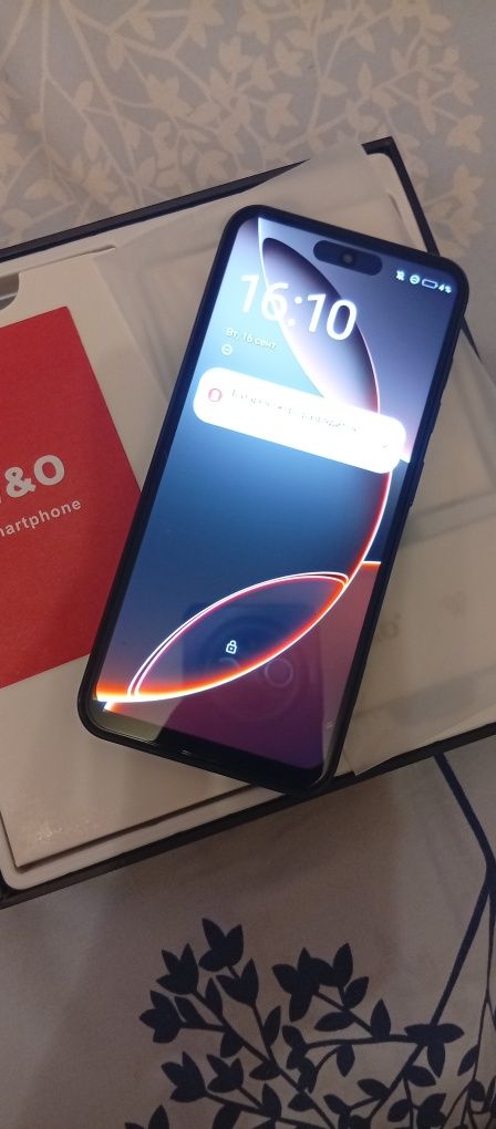 Продам обсалютно новый телефон