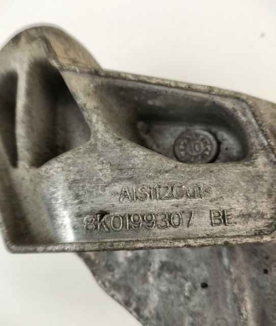 Suport motor  stanga 8K0199307BE / 8K0 199 307BE / 8K0-199307BE / 8K0