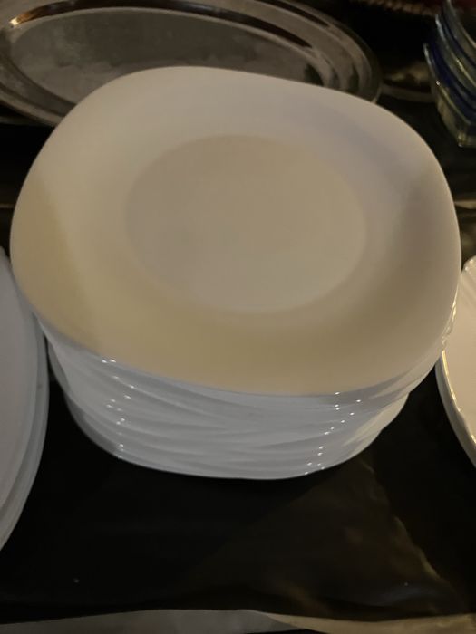 Продавам плата чинии табли гастронорми