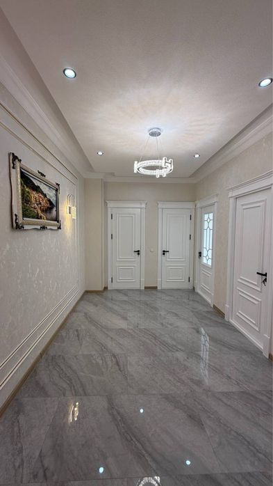 Продается 2 ком. Квартира площадью 66 кв.м. В Согдиане