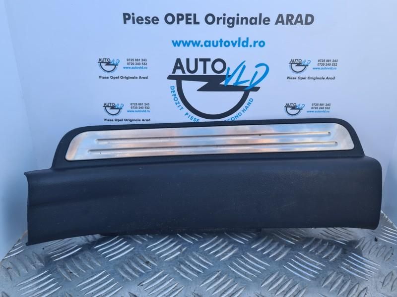 Ornament prag usa stanga spate Chevrolet Captiva facelift