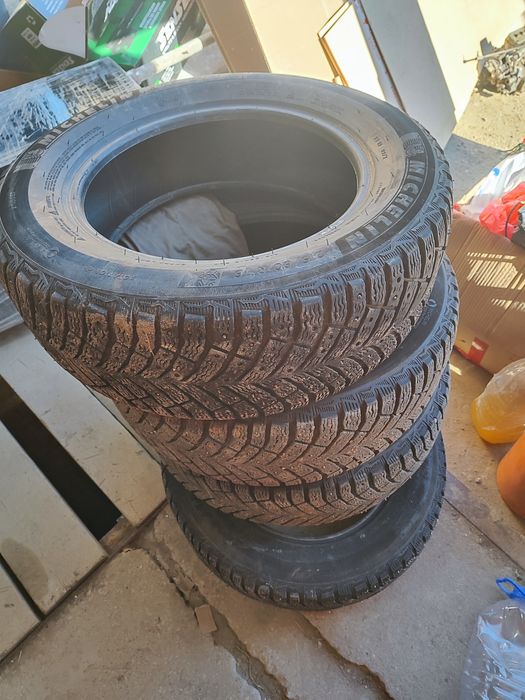 Автошины легковые