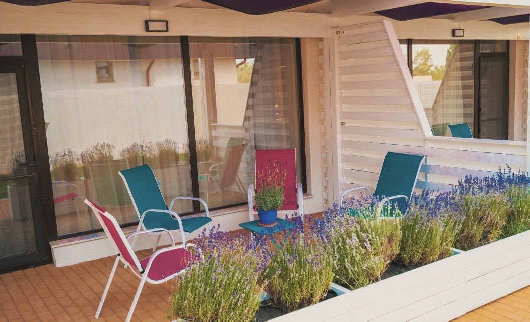 Cazare Lavender Villa~Piscina copii~Mic dejun