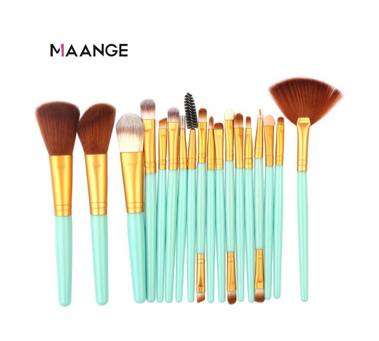 Комплект от 18 професионални четки за грим