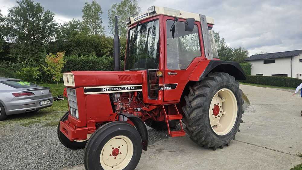 Tractor International 745 XL