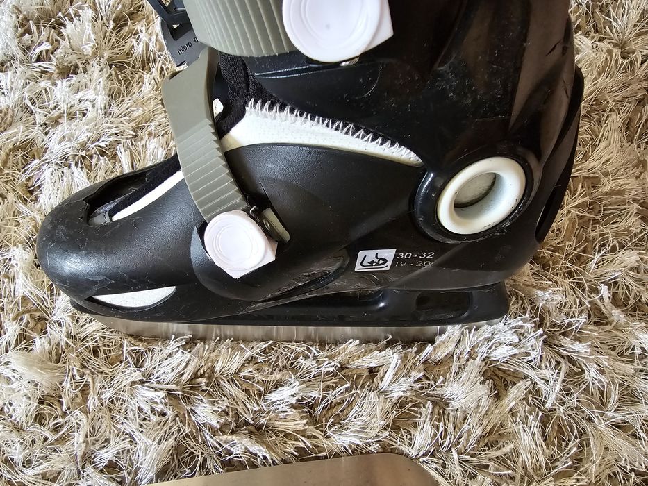 Patine Oxelo marimea 30-32 (19-20 cm)