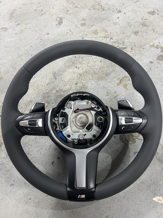 Volan M original cu padele f10 f01 f06 f11 f13