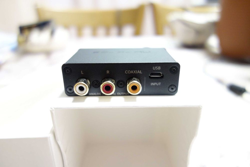 USB мини дак NUFORCE uDAC3 и усилвател за слушалки