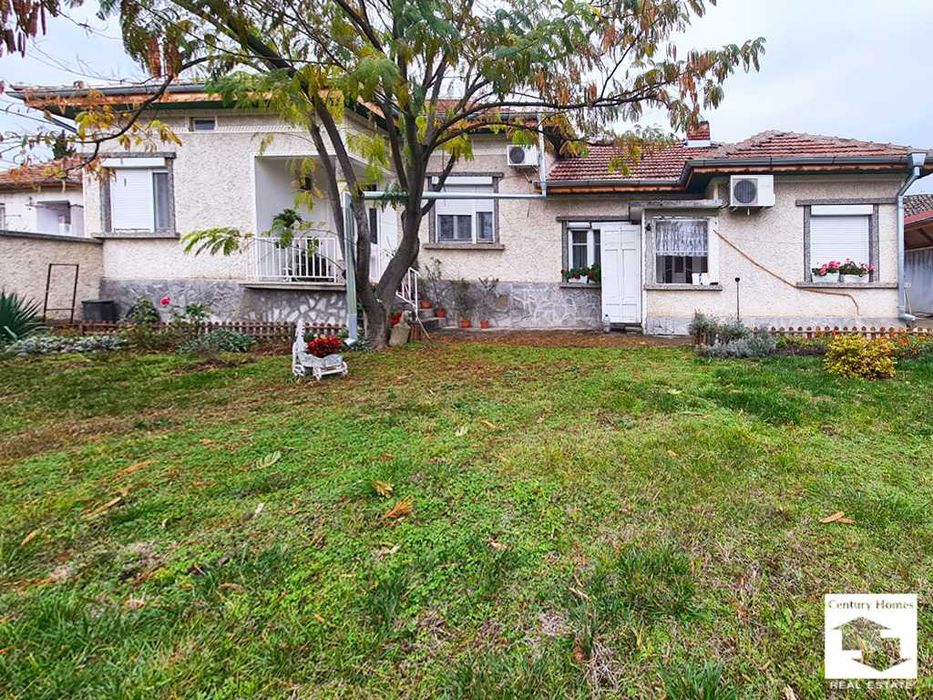 120385 Едноетажна обзаведена къща в с. Поликраище, Велико Търново