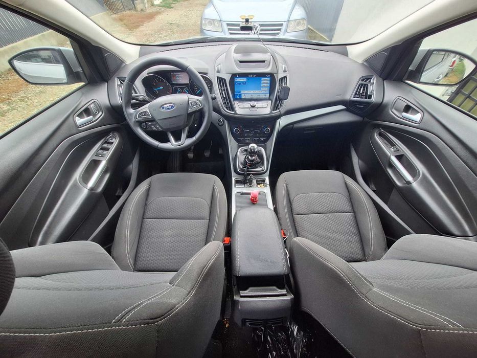 De vânzare: Ford Kuga 2019  1.5 Benzină 156.000 km Istoric -TiriacAuto