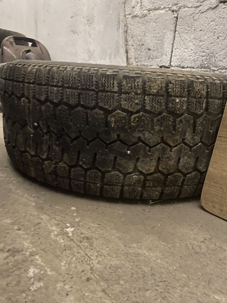 Yokohama 225/55 R16 для запаски