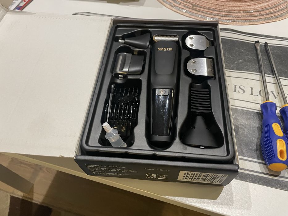 Aparat de tuns si ras profesional MANTIS - Kit trimmer 6 în 1