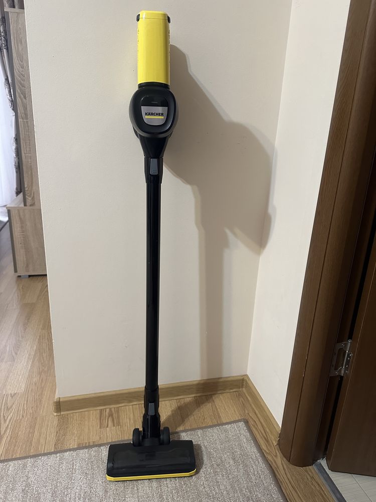 Aspirator Karcher VC 4 fara fir- cu garantie - utilizat de cateva ori