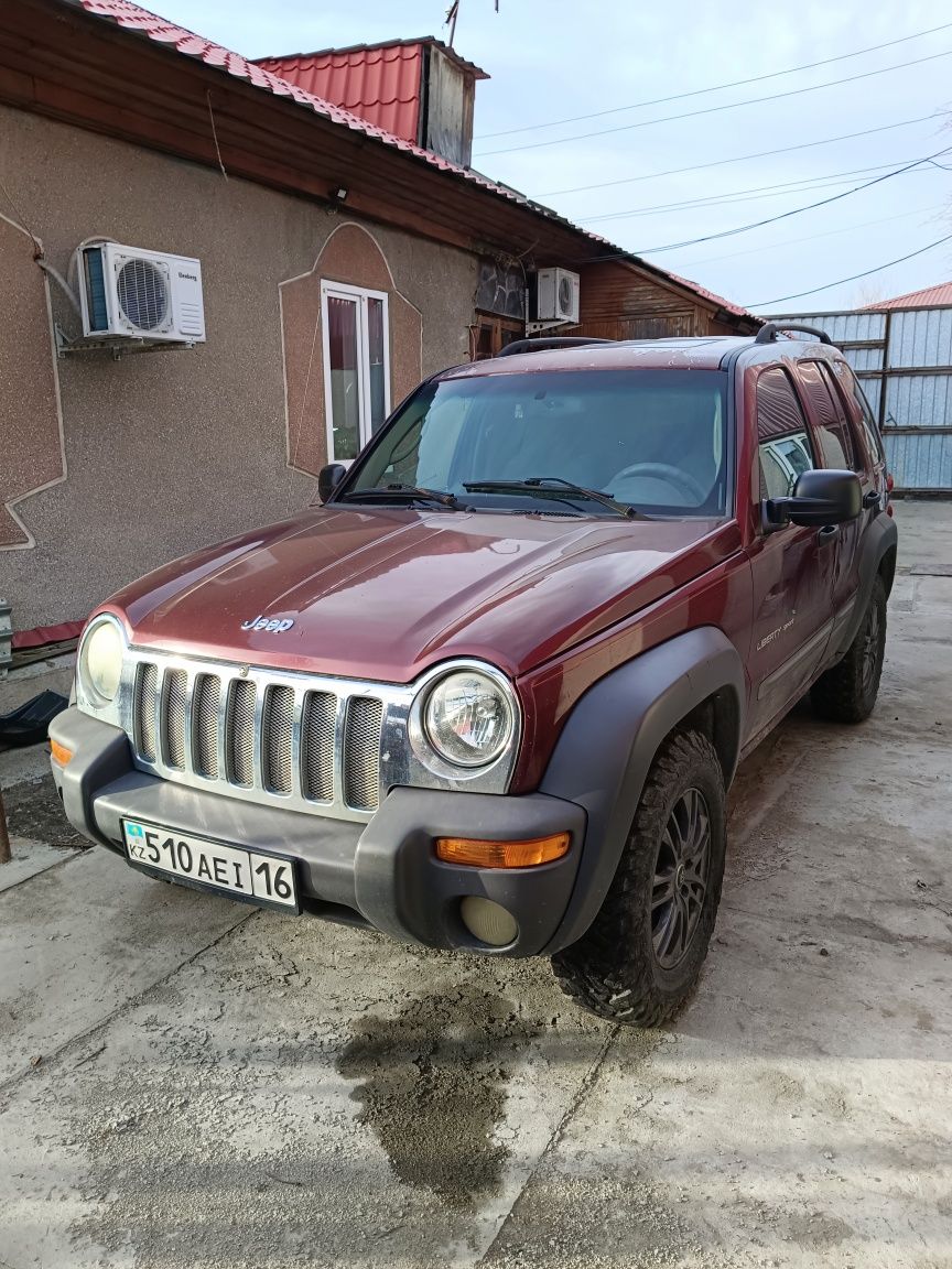 СРОЧНО Продам JEEP Lierty 2003 г