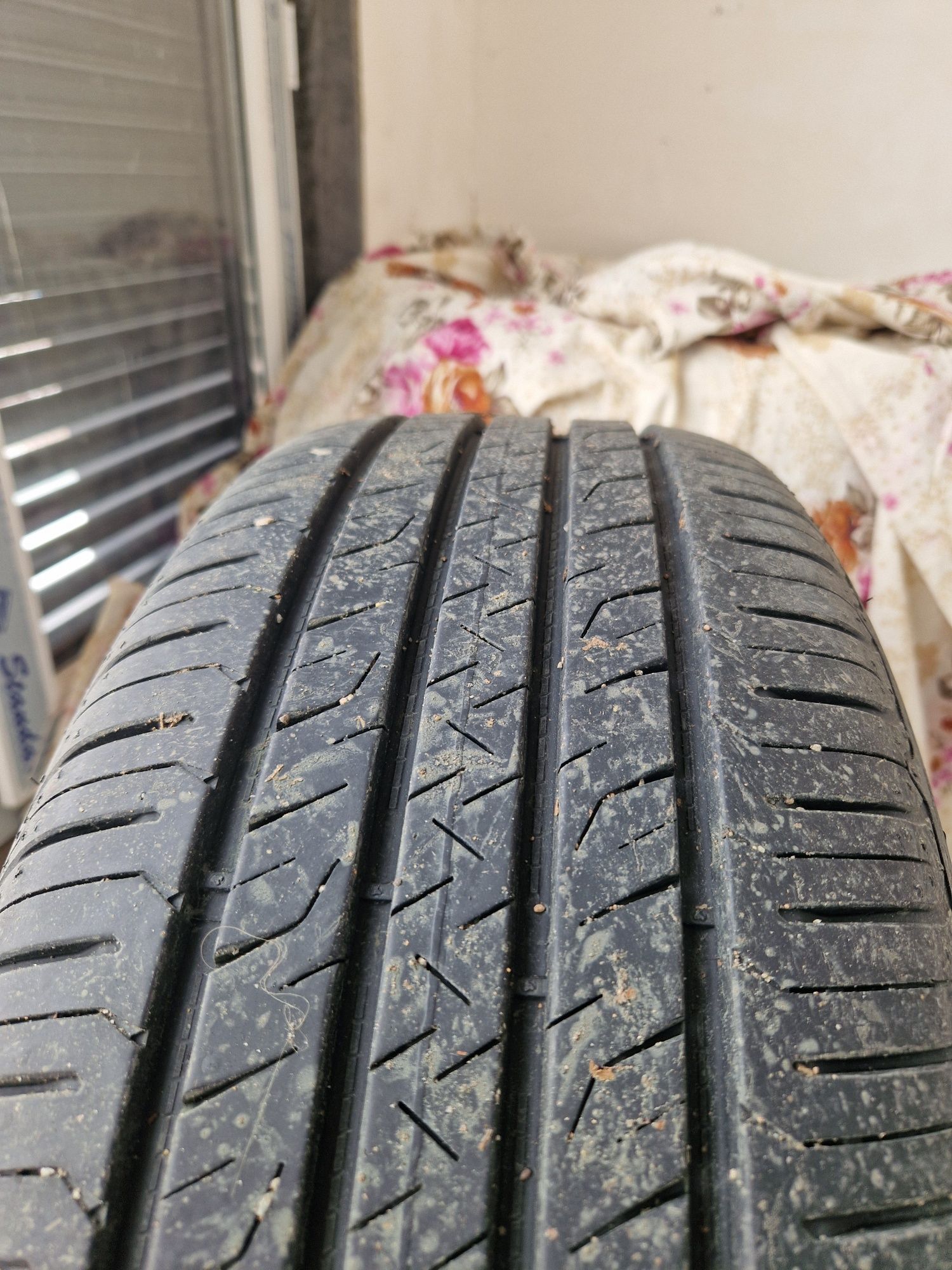 Продам резину Goodyear лето