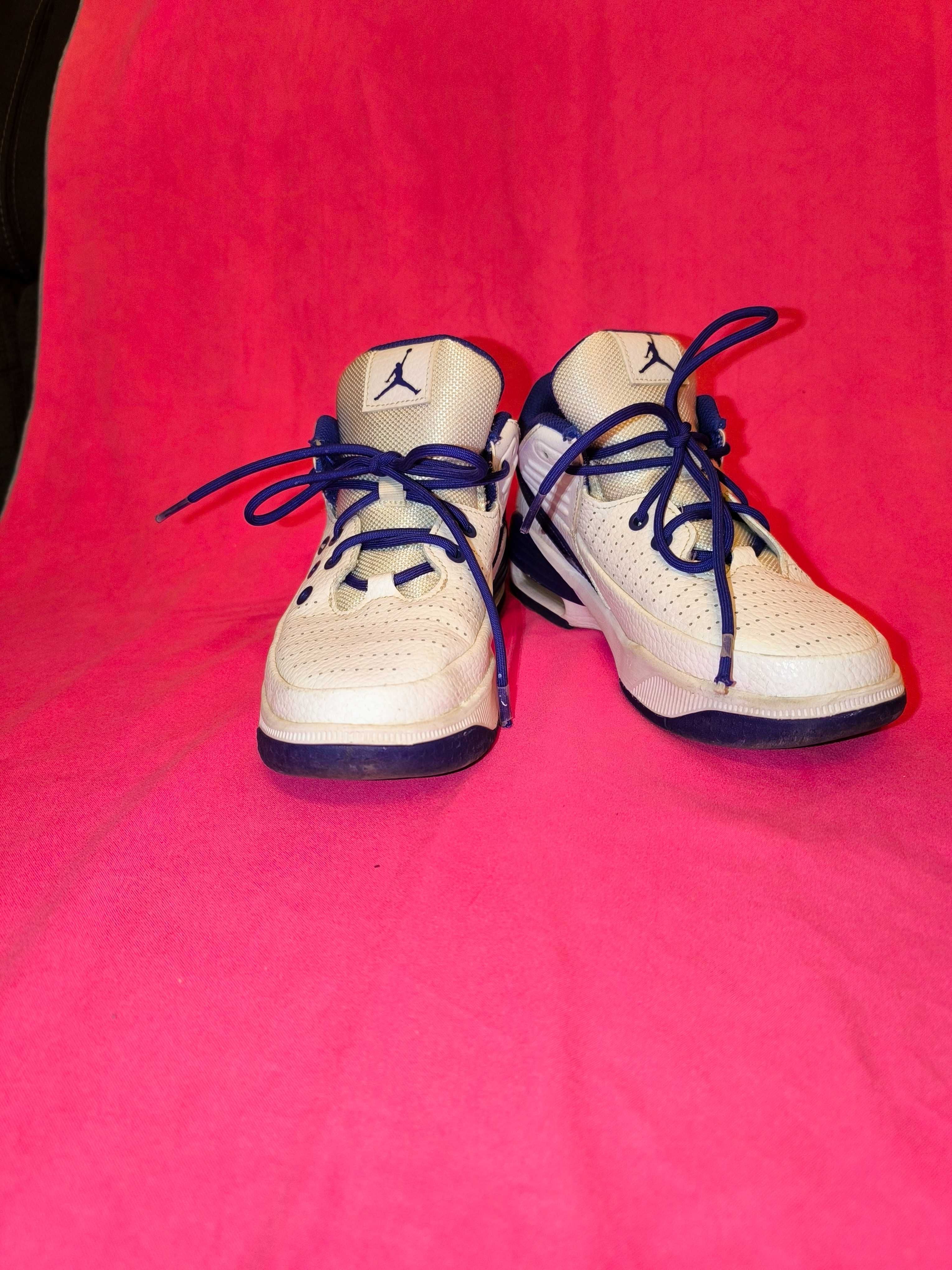 Маратонки Nike Jordan