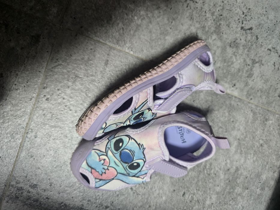 Pantofi Stitch fetite