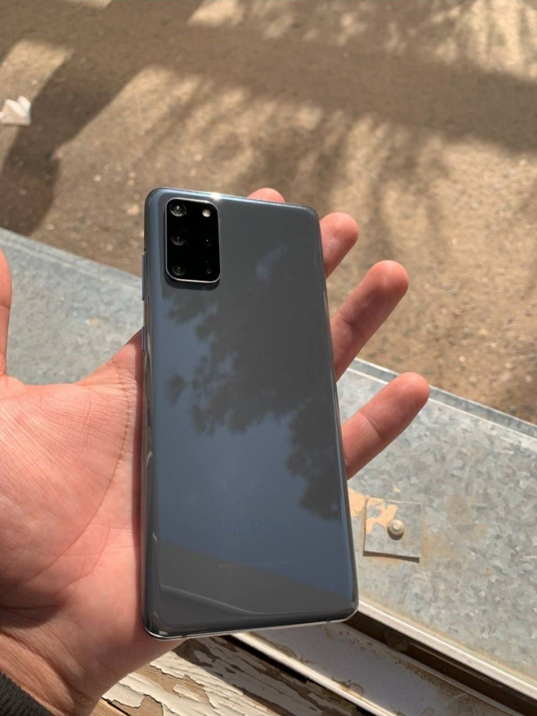 Samsung S20 plus 5G 12/256 ideal