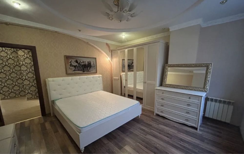 Спальный гарнитур новый