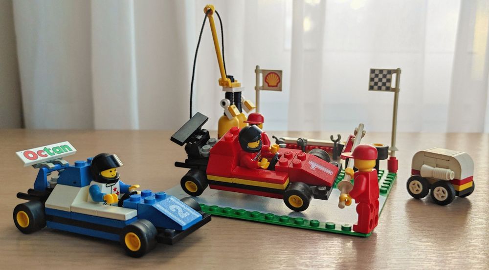 Lego shell формула , подиум, камионче, цистерна и коли
