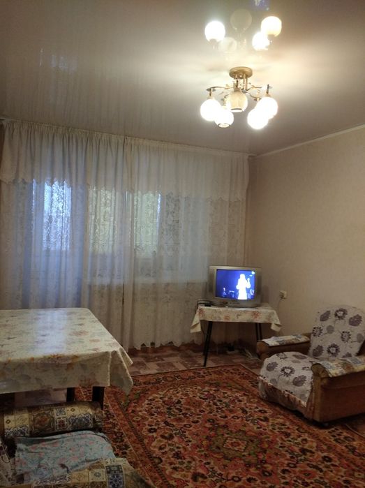 Продается 2 комнатная квартира по Кужанова 15