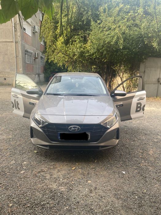 Inchiriez la ramanere pentru Uber/Bolt Hyundai i20 2022