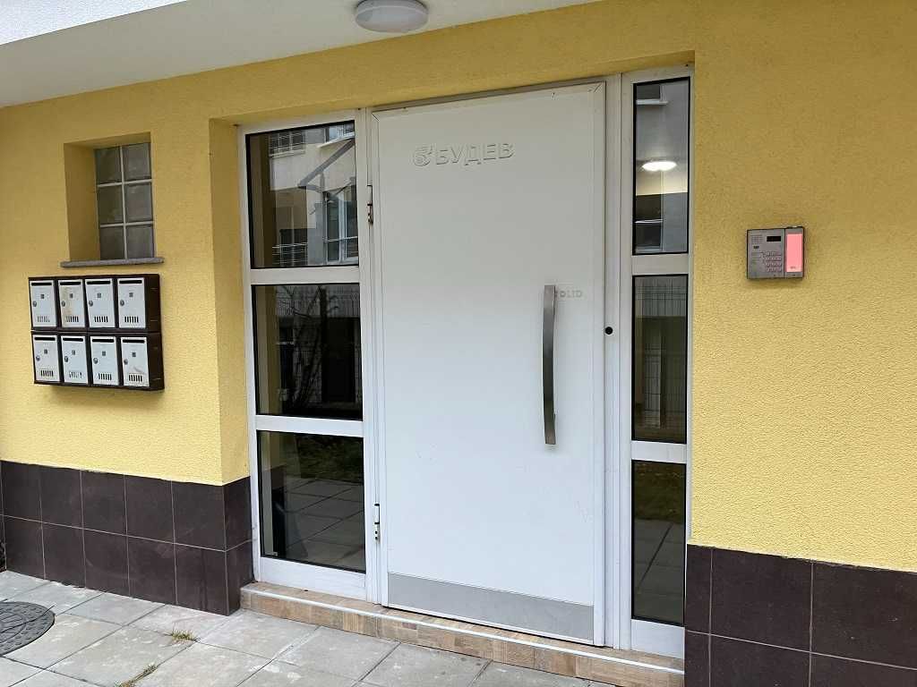 Продавам тристаен апартамент гр.София кв.Манастирски ливади-запад