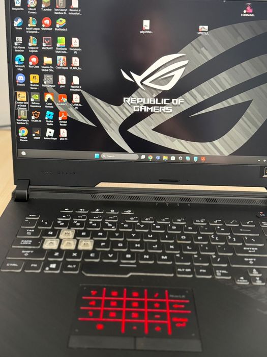 ASUS ROG Strix G512LV RTX 2060 I7