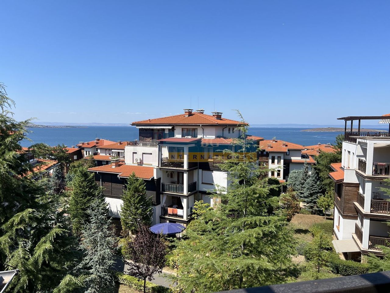 Продава се Двустаен апартамент в Созопол - 75 кв.м за 1600 €/кв.м - Снимка #6
