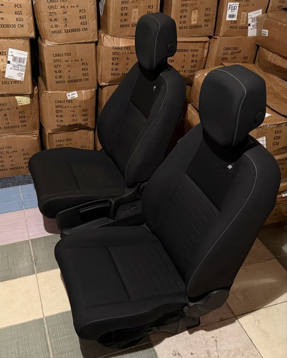 Предни седалки Рено Меган 3, 2015 год.