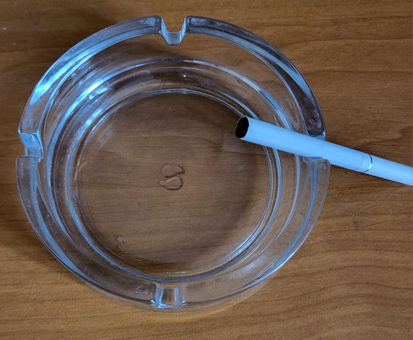 Пепельница стеклянная