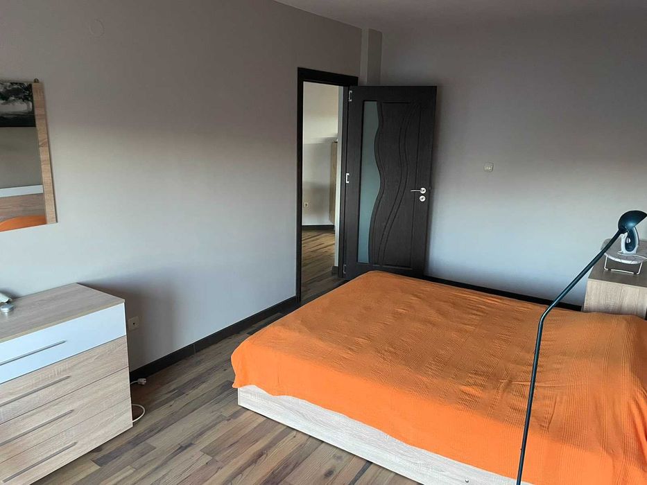 Двустаен апартамент под наем  в центъра на Харманли