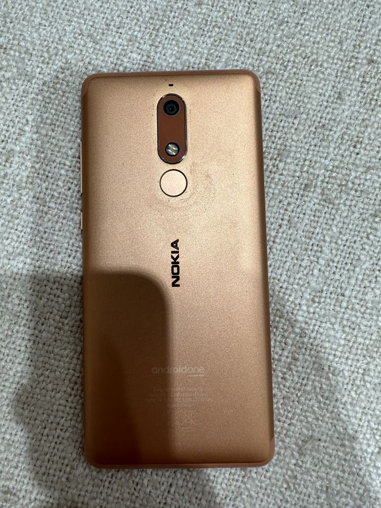 Продавам Nokia 5.1