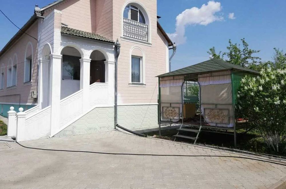 Продажа 2-этажного дома